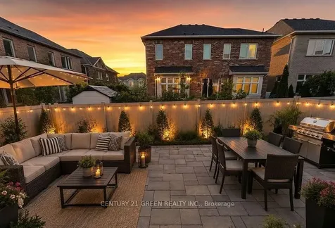 140 Magnolia Crescent Oakville ON L6M 4M1