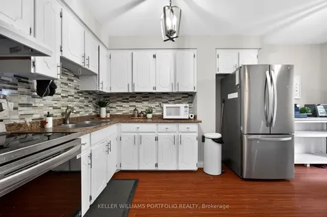 900 Dundas Street W Mississauga ON L5C 3B3
