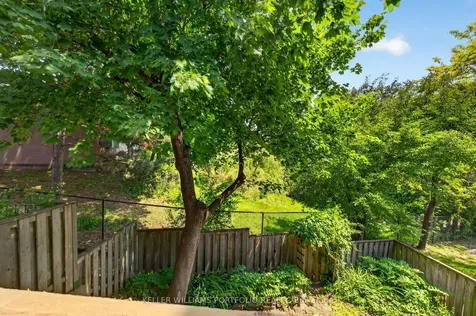 900 Dundas Street W Mississauga ON L5C 3B3