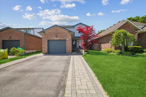 2208 Hunt Crescent Burlington ON L7M 3E4