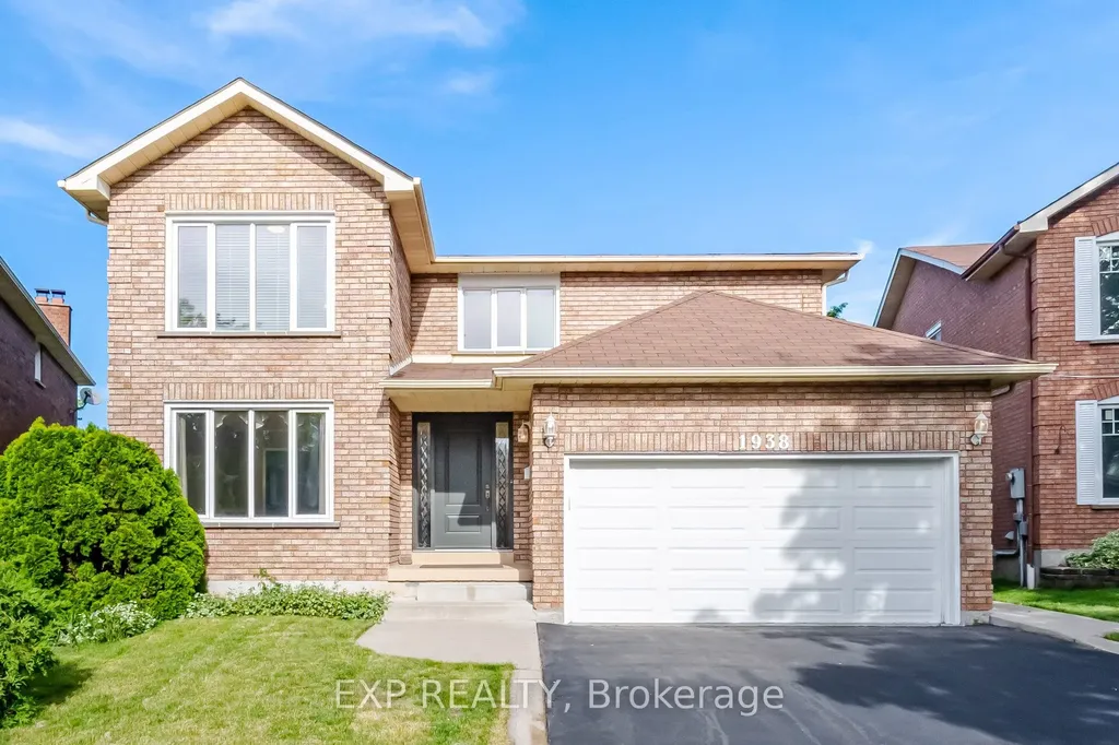1938 Kempton Park Drive Mississauga ON L5M 2Z6