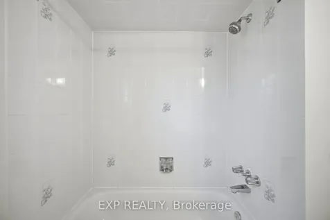 1938 Kempton Park Drive Mississauga ON L5M 2Z6