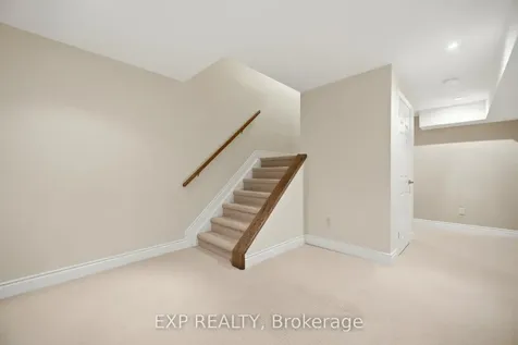 1938 Kempton Park Drive Mississauga ON L5M 2Z6