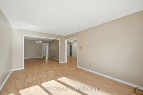 1938 Kempton Park Drive Mississauga ON L5M 2Z6
