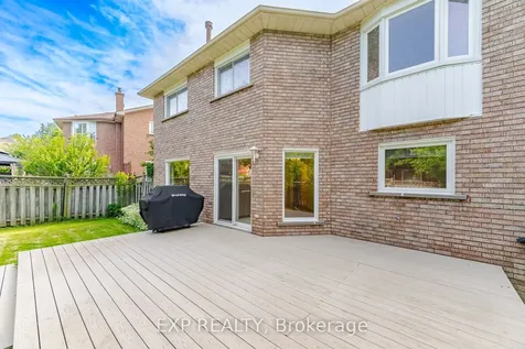 1938 Kempton Park Drive Mississauga ON L5M 2Z6