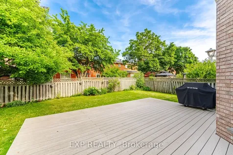 1938 Kempton Park Drive Mississauga ON L5M 2Z6