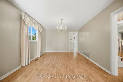 1938 Kempton Park Drive Mississauga ON L5M 2Z6