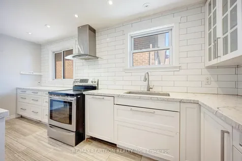 14 Albemarle Court Brampton ON L6Z 1R4