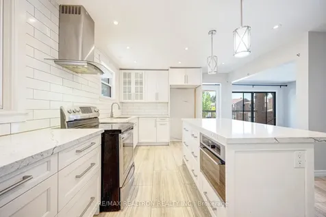 14 Albemarle Court Brampton ON L6Z 1R4