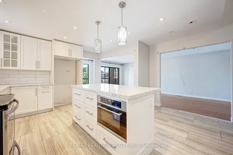 14 Albemarle Court Brampton ON L6Z 1R4