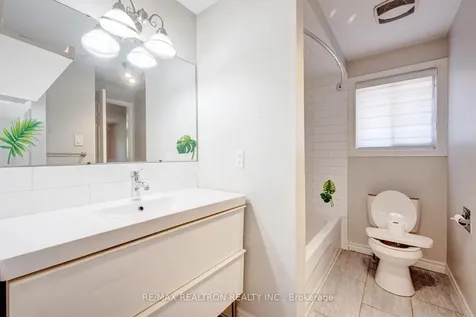 14 Albemarle Court Brampton ON L6Z 1R4