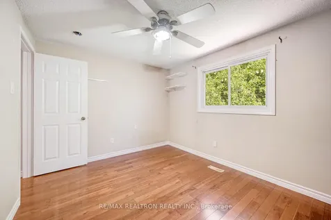 14 Albemarle Court Brampton ON L6Z 1R4