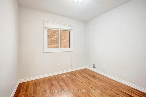 14 Albemarle Court Brampton ON L6Z 1R4