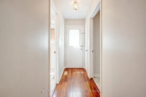 14 Albemarle Court Brampton ON L6Z 1R4