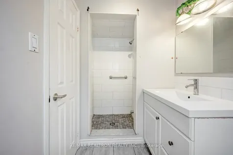 14 Albemarle Court Brampton ON L6Z 1R4