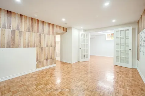 14 Albemarle Court Brampton ON L6Z 1R4