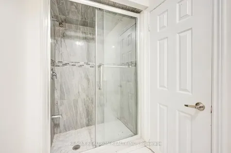 14 Albemarle Court Brampton ON L6Z 1R4