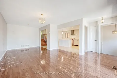 14 Albemarle Court Brampton ON L6Z 1R4