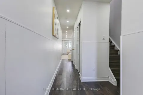 7450 Darcel Avenue Mississauga ON L4T 2X7