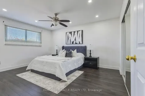 7450 Darcel Avenue Mississauga ON L4T 2X7