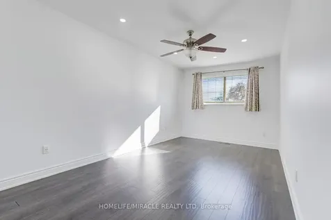 7450 Darcel Avenue Mississauga ON L4T 2X7