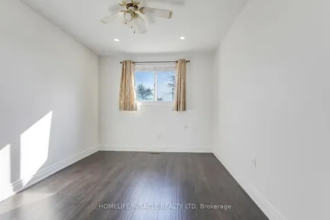 7450 Darcel Avenue Mississauga ON L4T 2X7