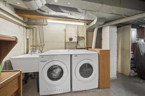 18 Jodphur Avenue Toronto ON M9M 2J4