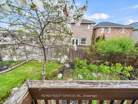 13 Mistycreek Crescent Brampton ON L7A 3E8
