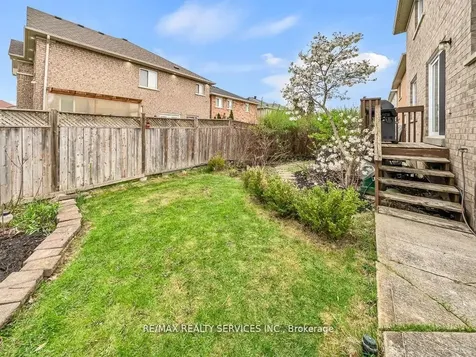 13 Mistycreek Crescent Brampton ON L7A 3E8
