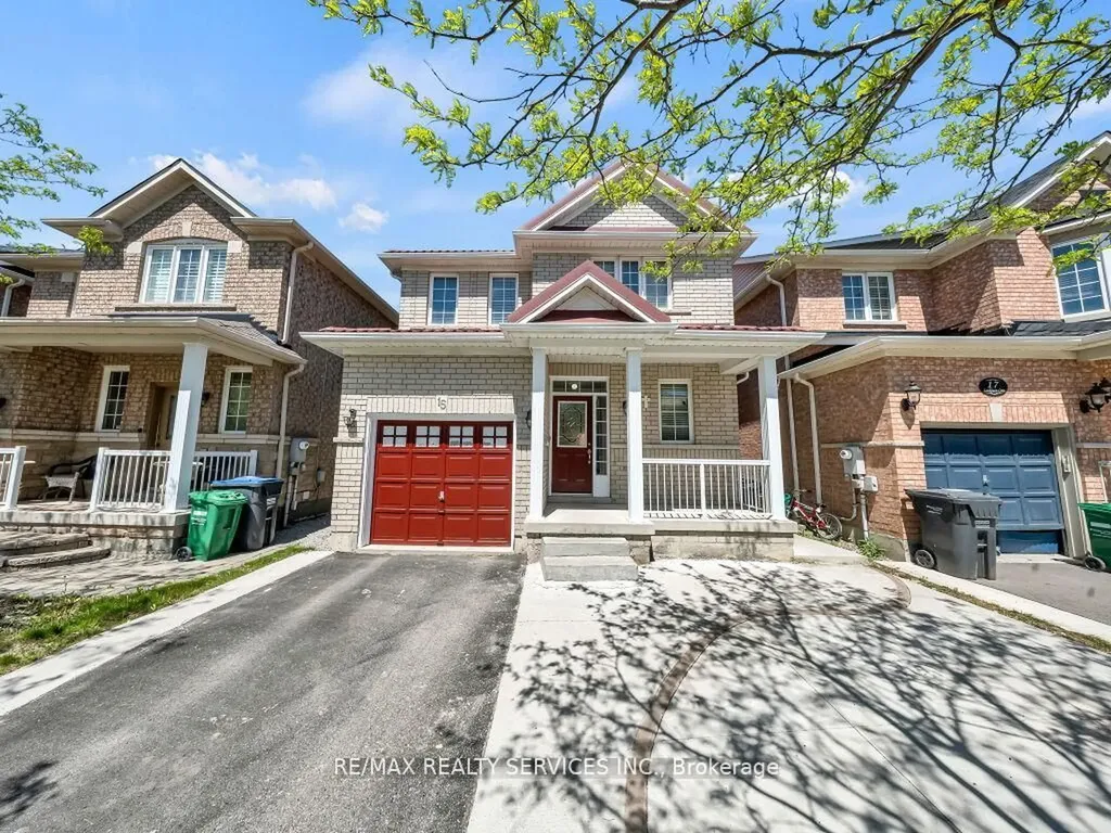15 Lockburn Crescent Brampton ON L7A 3W7
