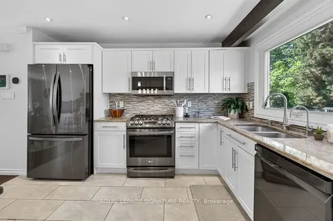 4263 Longmoor Drive Burlington ON L7L 5A2