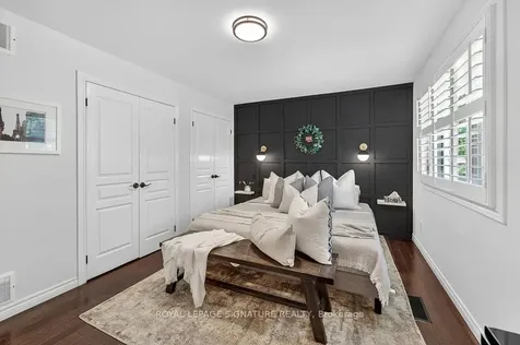4263 Longmoor Drive Burlington ON L7L 5A2