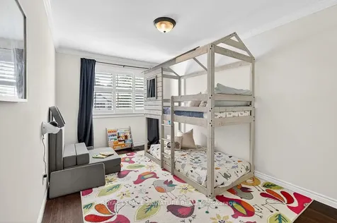 4263 Longmoor Drive Burlington ON L7L 5A2