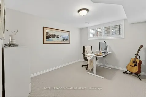 4263 Longmoor Drive Burlington ON L7L 5A2