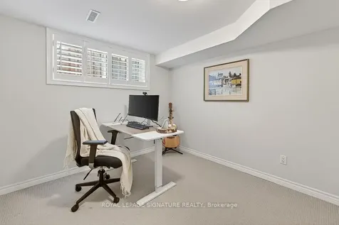 4263 Longmoor Drive Burlington ON L7L 5A2