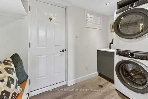 4263 Longmoor Drive Burlington ON L7L 5A2