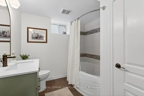 4263 Longmoor Drive Burlington ON L7L 5A2
