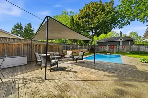 5187 Carousel Court Burlington ON L7L 3W7