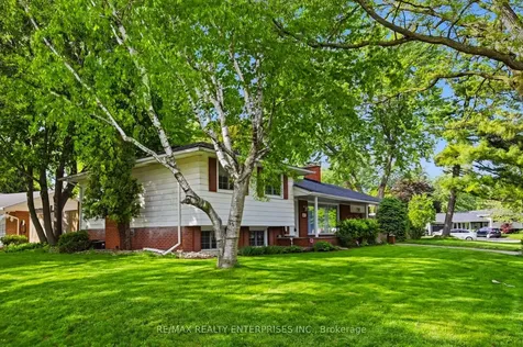 5187 Carousel Court Burlington ON L7L 3W7