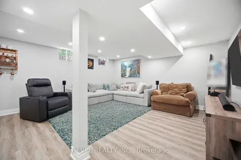 629 Porter Way Milton ON L9T 5W2
