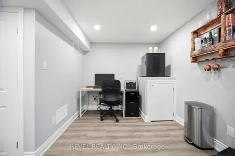 629 Porter Way Milton ON L9T 5W2