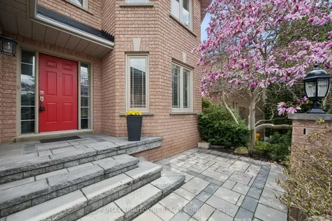 154 Howell Road Oakville ON L6H 5Z2