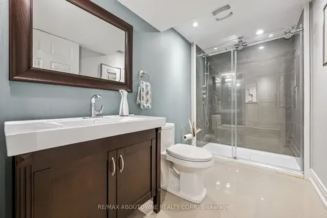 154 Howell Road Oakville ON L6H 5Z2