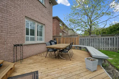 154 Howell Road Oakville ON L6H 5Z2