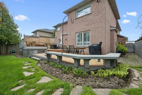 154 Howell Road Oakville ON L6H 5Z2