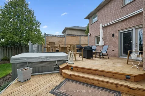 154 Howell Road Oakville ON L6H 5Z2