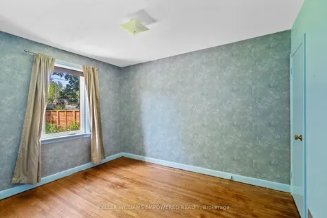 88 Edgecroft Road Toronto ON M8Z 2C3