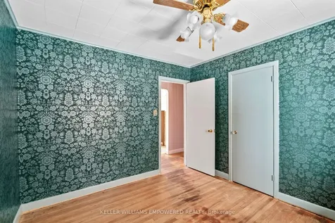 88 Edgecroft Road Toronto ON M8Z 2C3