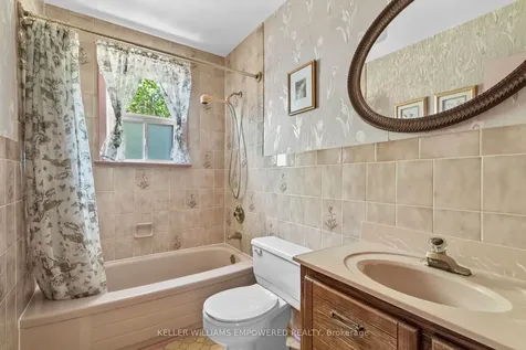 88 Edgecroft Road Toronto ON M8Z 2C3