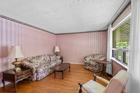 88 Edgecroft Road Toronto ON M8Z 2C3